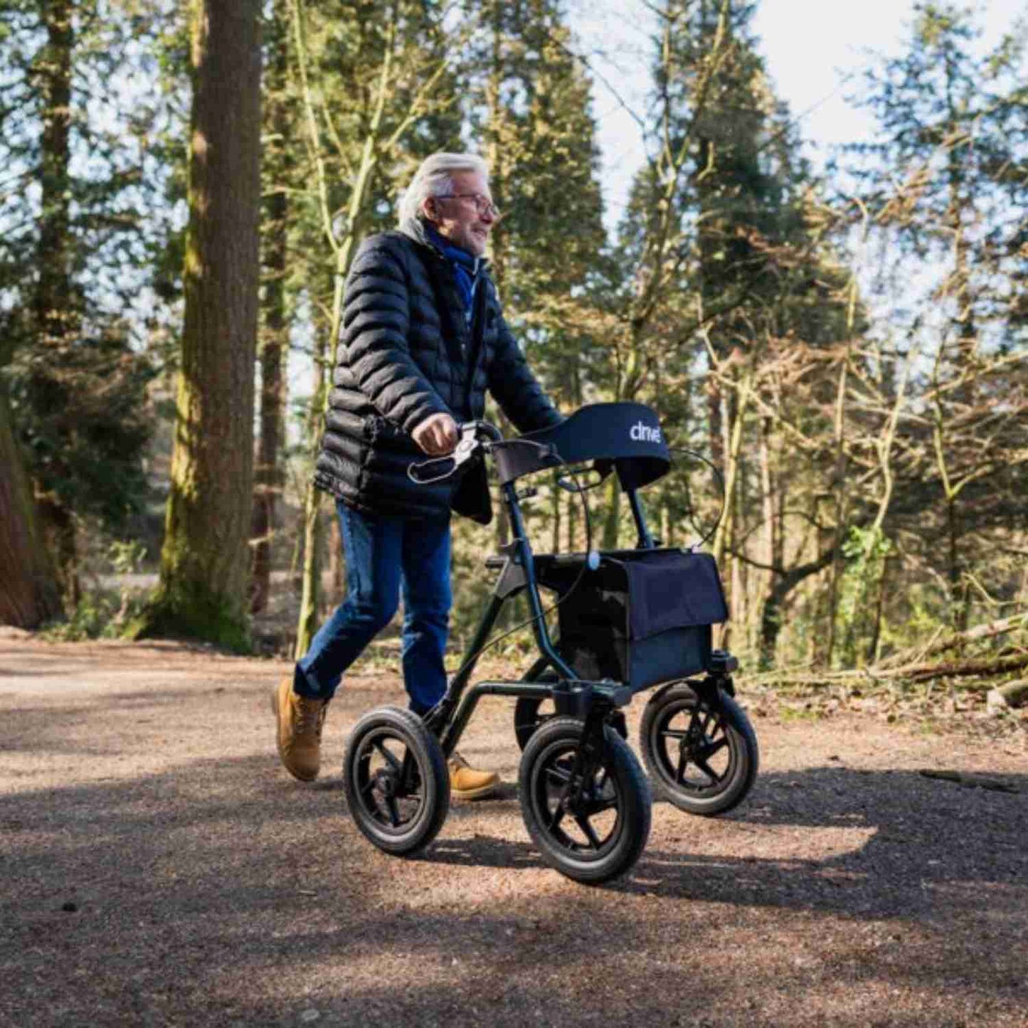Drive Medical Torro Outdoor-Rollator – Capriblau, PU- oder Luftbereifung, geländetauglich